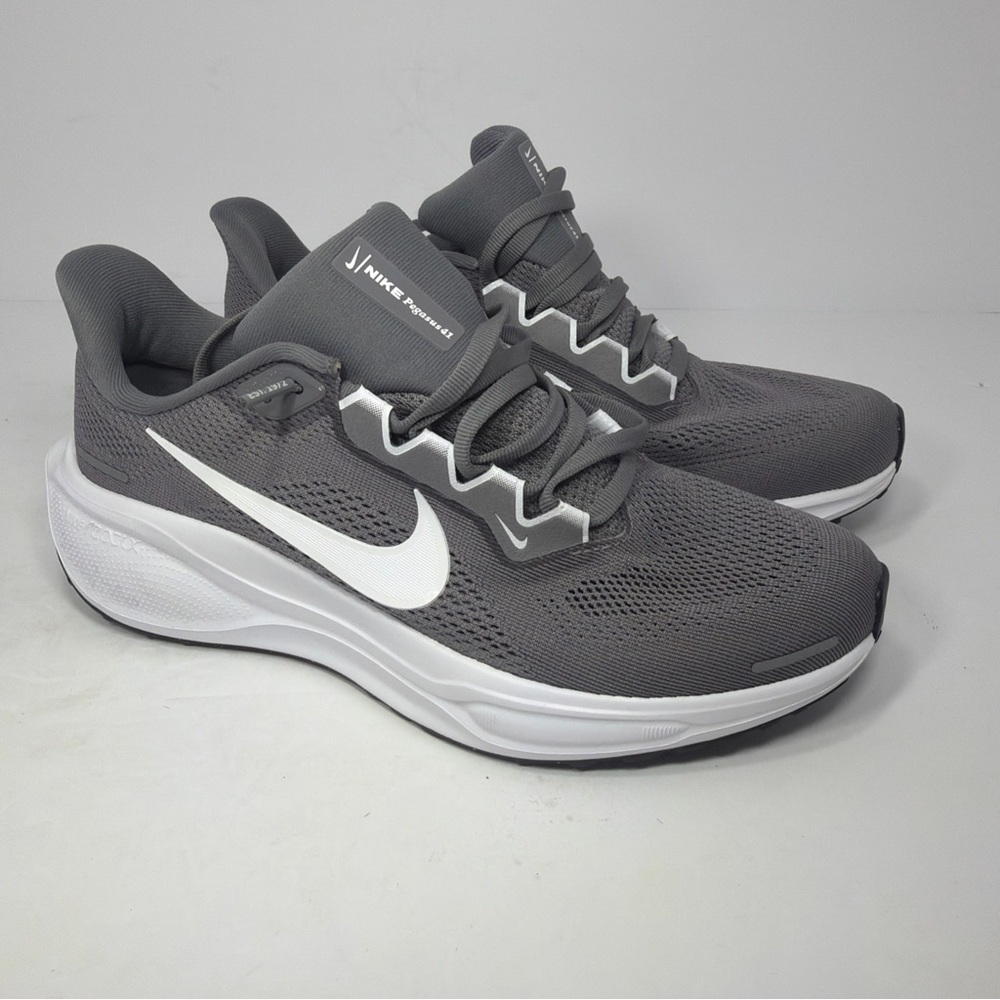 Nike Air Zoom Pegasus 41 Road Running SAMPLE  Cool Wolf Grey White Womens 8